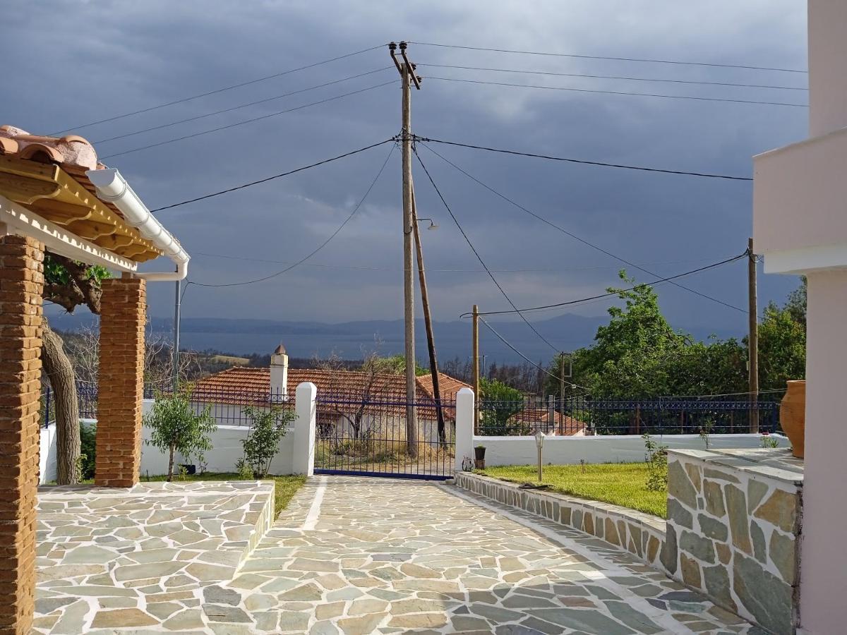 Σπίτι Στο Βουνό Αλλά Μια Ανάσα Από Τη Θάλασσα Villa Paleochori Exterior photo
